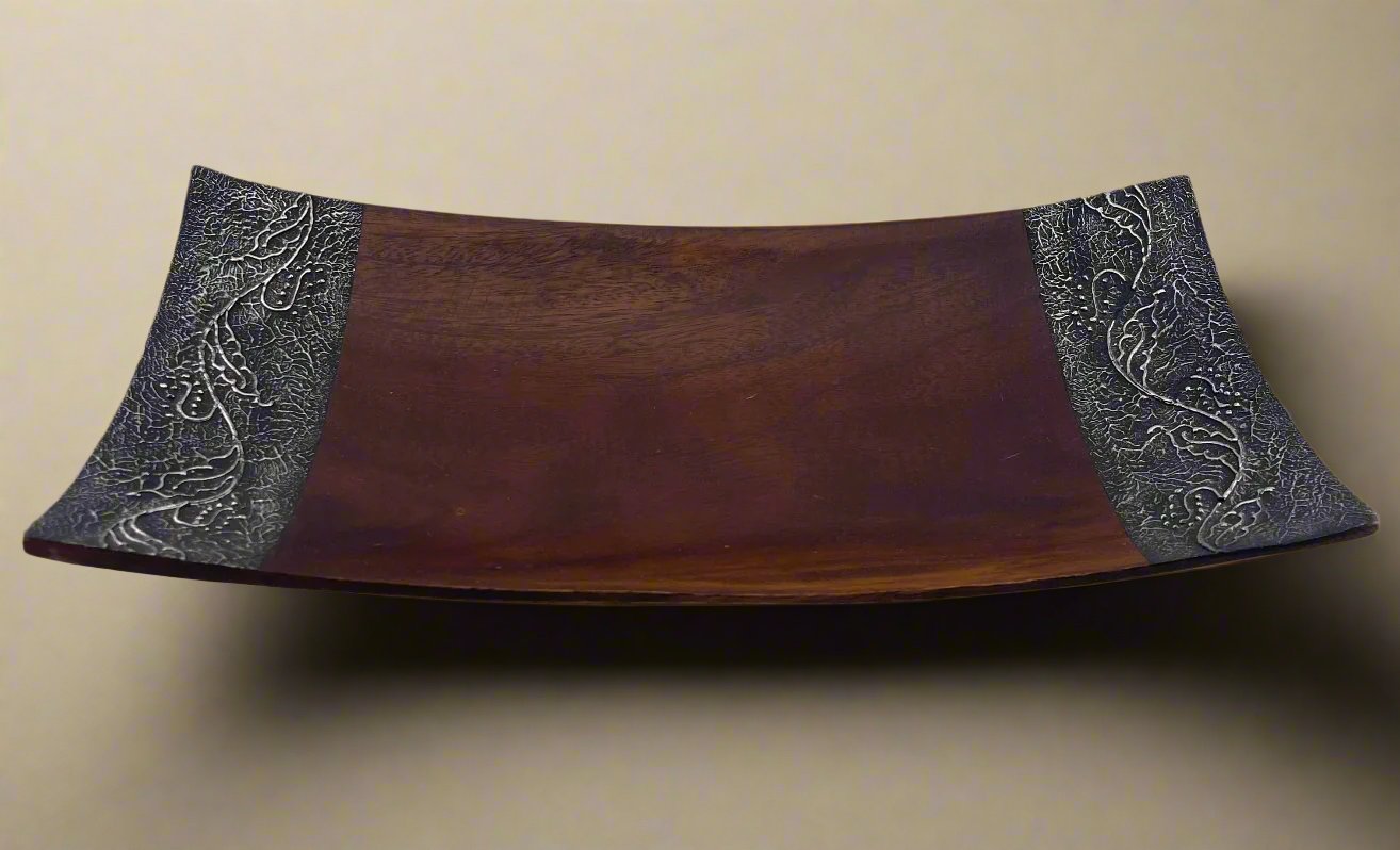 Relief Design Curved Wooden Tray